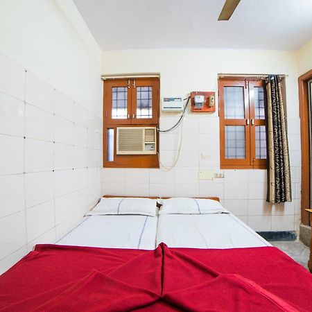 Hotel O Sree Radha Lodge Near Snow World Secunderabad Ngoại thất bức ảnh