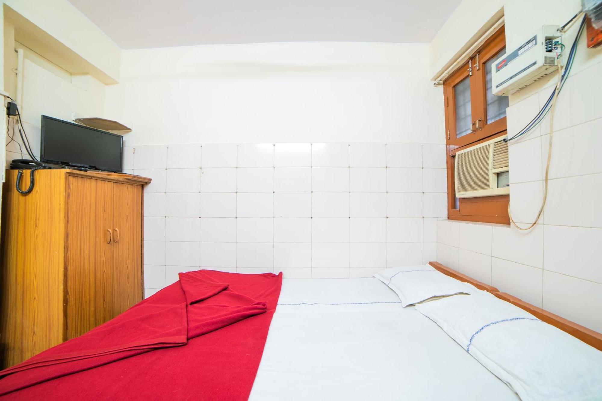 Hotel O Sree Radha Lodge Near Snow World Secunderabad Ngoại thất bức ảnh