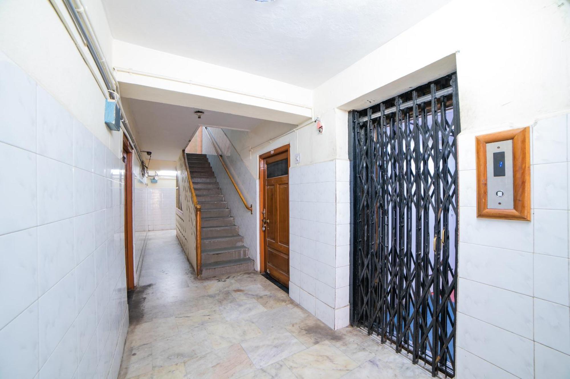 Hotel O Sree Radha Lodge Near Snow World Secunderabad Ngoại thất bức ảnh