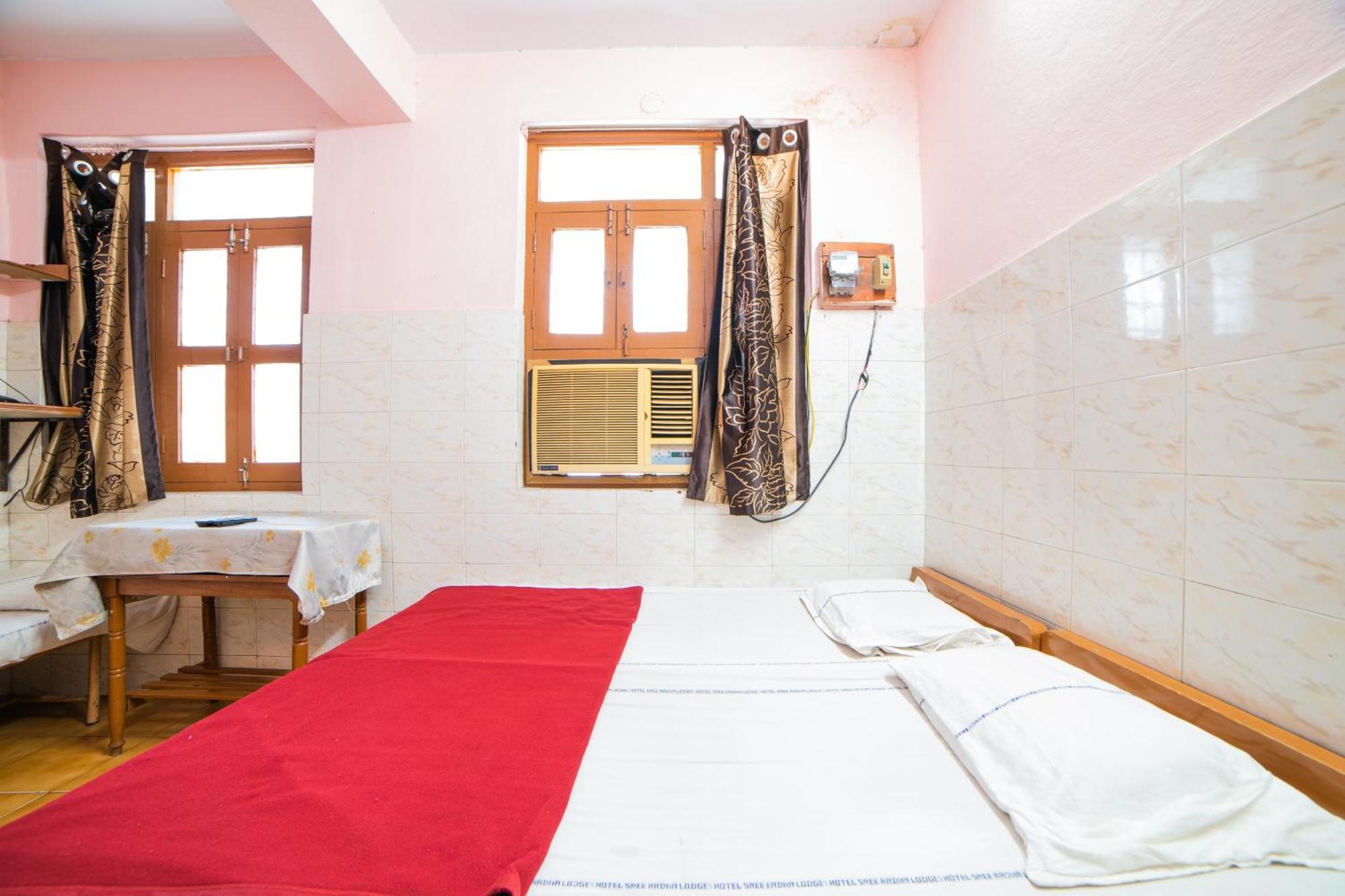Hotel O Sree Radha Lodge Near Snow World Secunderabad Ngoại thất bức ảnh