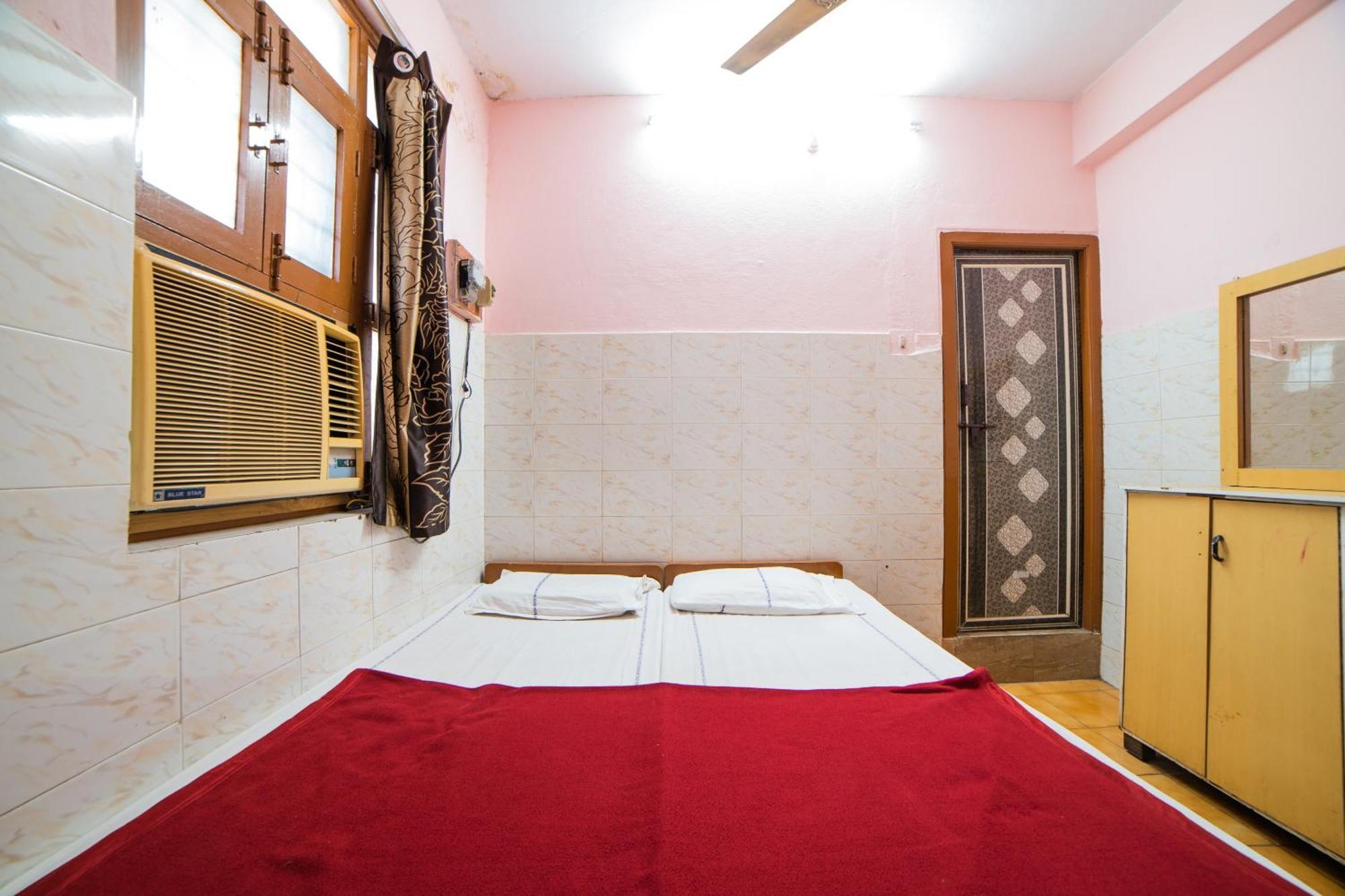Hotel O Sree Radha Lodge Near Snow World Secunderabad Ngoại thất bức ảnh